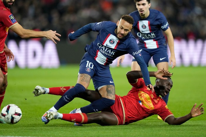 Lens vs Paris FC 19 Oktober 2025 Cara Nonton, Susunan Pemain, dan Statistik Kunci