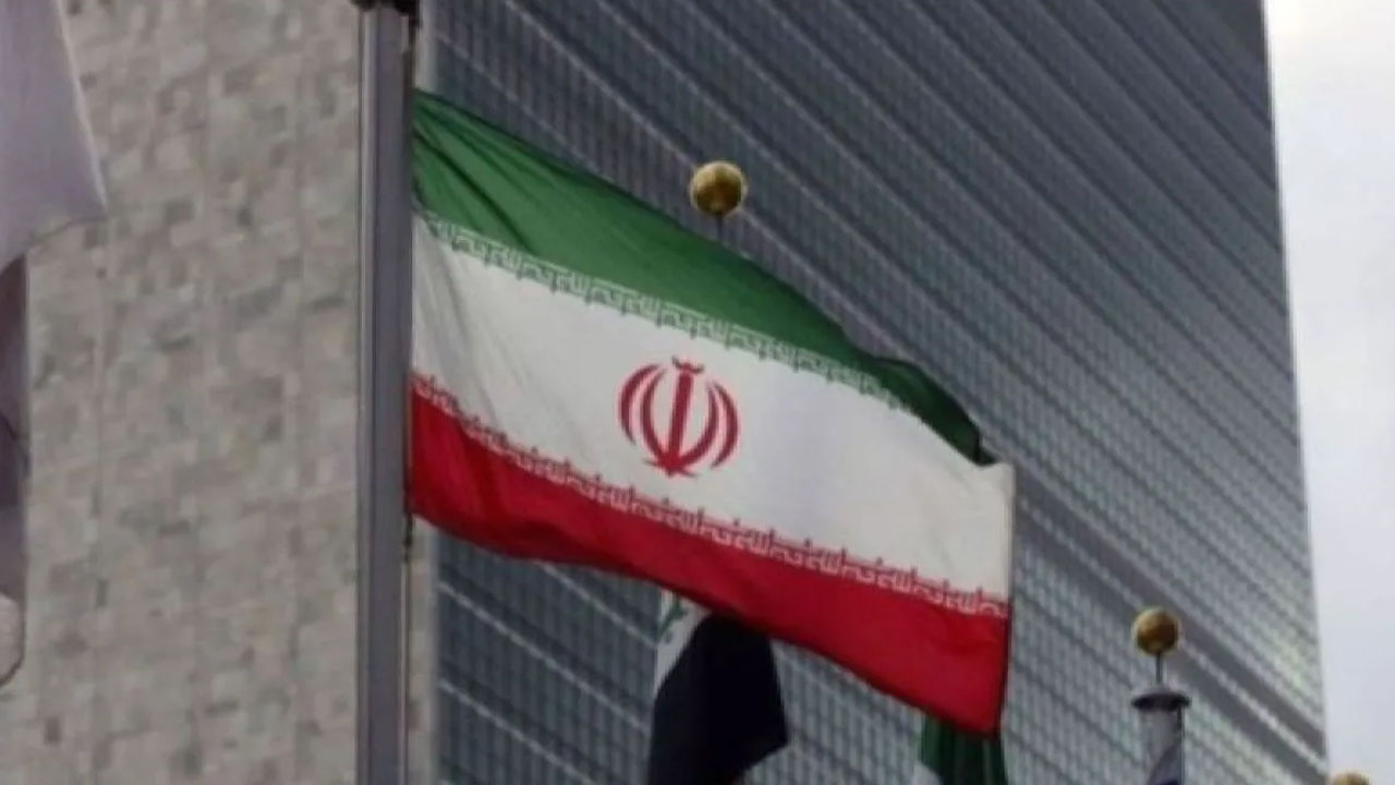 Bayang-Bayang Tarif: Ketika Perdagangan Global Berada di Persimpangan Keamanan, Hukum, dan Kemanusiaan